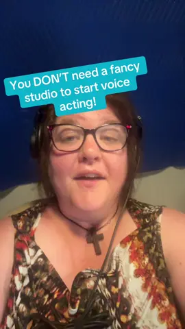 Think you need a fancy studio set up! Nope I started in my closet! Drop voice in the comments and let’s chat #personalbrandingtips #multiplestreamsofincome💯💯💯 #workfromanywhere #onlineincometips #voiceactor #voiceacting #beginnerfriendly #voiceovers 