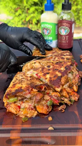 Chicken Bacon Ranch Quesadillas #bbq #foodietiktok #viral #cooking 