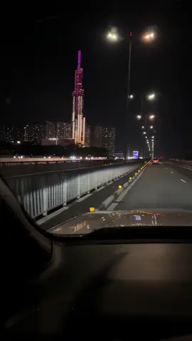 Hết yêu rồi thì đừng đỗ tại duyên số