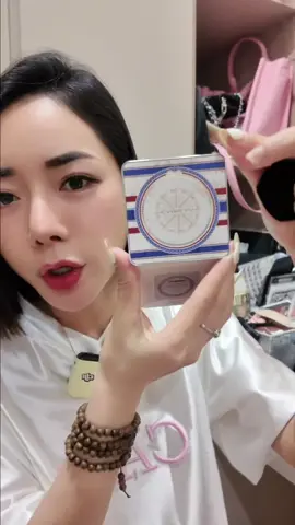 Chốt ngay cho e mỗi người 1h phấn đánh kiềm dầu mỏng nhẹ#carslan #carslancosmetics #phấnphủ #phanphukiemdau #makeup #trangdiem #mypham #sodalapnghiepmalaysia 