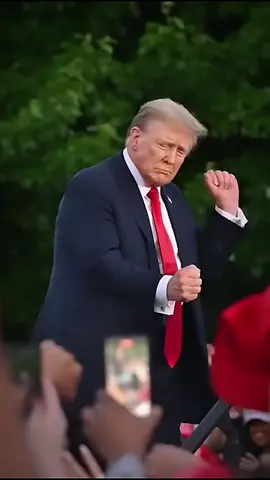 Trump dancing at YMCA #ymca #trumpdance #ymcadance #trump #ymcachallenge #donaldtrump #trump2025