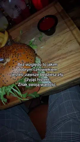 Znak swoją wartość nie bądź pod szefem tylko bądź jak szef w swoim biznesie #realis #fyp #dc #dlaciebie 