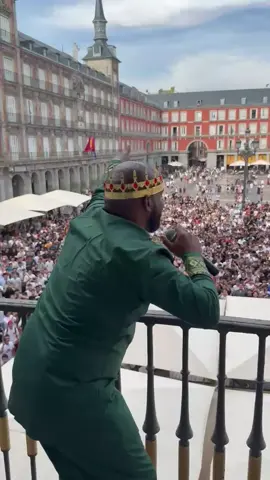 gracias a España