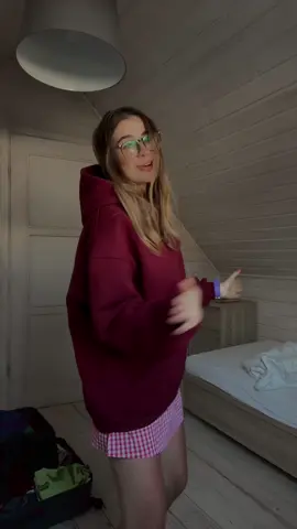 Dzisiaj ostatni dzień 🙈 także dzisiaj był chill i opalanko nad basenem i korzystaliśmy ze słoneczka ☀️ a i wieczorem oczywiście ostatni zachód słońca musimy zaliczyć 🌅 Miłego wieczoru bo my spędzimy pół nocy na pakowaniu walizek 🙈