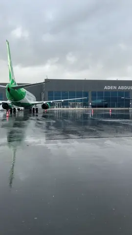 #jawigoo rooba safar maubaxde #airport #marshalling✈️✈️🖤 #aviation #foryoupage #fyp #aadancadeairport #operation 