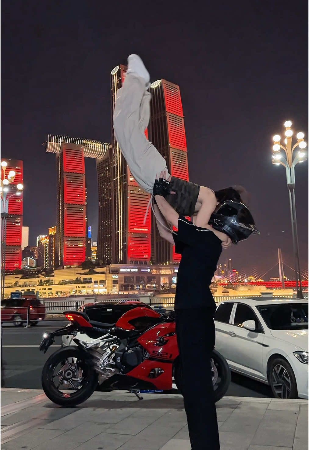 Our love is like a jumping machine#moto#motocycle #chongqing 