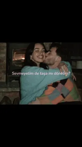 A ciğerim söyle neyleyelim💞#yalçınaşan #hovarda #music #lyrics #aşk #şarkı #keşfet 