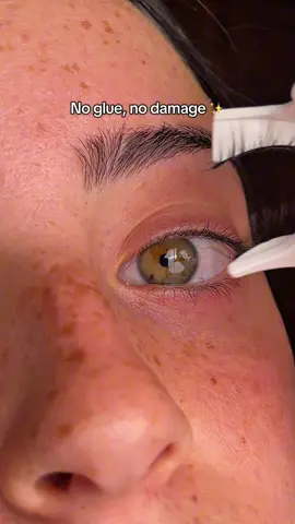 LlNK lN Bl0🤩 No glue, no mess! These magnetic lashes are a total game changer-effortless, flawless, and perfect for every day ✨🤩 #magneticlashes #beautyhacks #easyglam