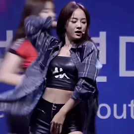 me trying to reach into the screen rn #kimsejeong #edit #fyp 
