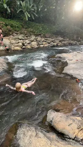 Why can’t a girl just have fun #relaxingvideos #unemployed #unemployedfriend #relatable 