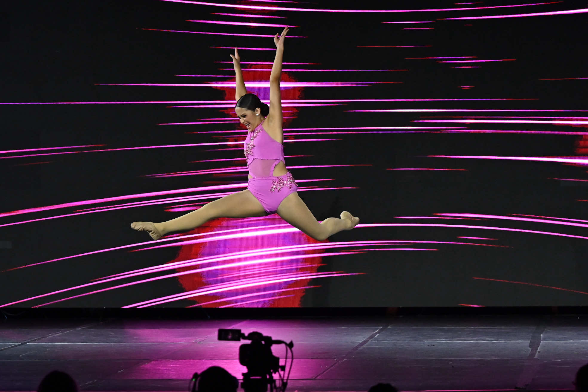 Just a mom who’s Forever and ever posting about her daughter cause I’m forever proud and happy of the Love she has for Dance and how amazing, beautiful and PERFECT she is…  🤩  #dancemom #dancer #dancelife #dda #babygirl 🩷💃🪩🩰 