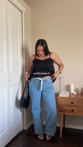 outfit of the day!! #OOTD #outfitoftheday #outfitcheck #outfits #whatiworetoday #outfitinspo #outfitideas #summeroutfit #SummerFashion #summeroutfits #abercrombie #abercrombiejeans #fyp  