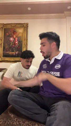 احنا صحاب متفاهمين جدا 😂😂 احنا ف اي مكان عام😂😂😂😂😂 @♟️Murad♟️ 
