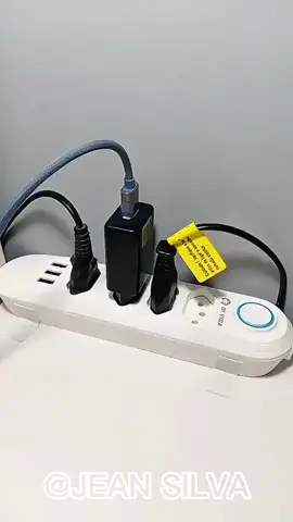 Extensão elétrica 2m com 4/5 tomadas e 3 entradas USB com botão #Shop #tiktokshop 