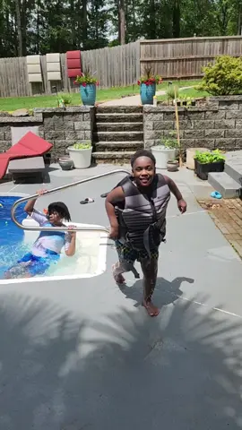 Summer Pool party. #integrityairatl #milliondollarinspector #inspectormelvin #tiktok #foryoupage #kids #family #life #children #porch #pool #Summer #fun #swim #living #lifejacket #swimming #float 
