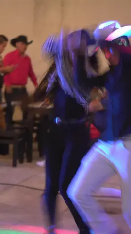 @Eduardo Rojas @Jenny De Luna #bailame #texana #bailerapido #Cumbia #paratii #fyp #videoviral #zxybca #xzyabc 