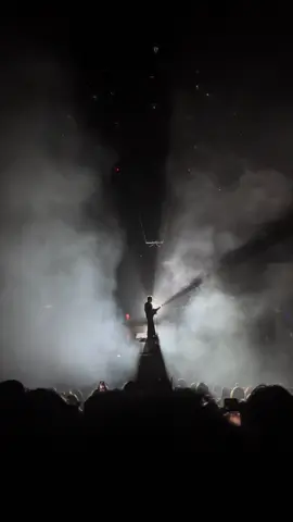 Nadie va a pensar en ti mejor que yo #edmaverick #lnej #edmaverickconcierto #salanezahualcoyotl 