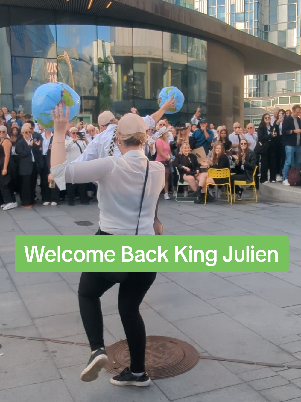 Replying to @tylerjarrett this was too good an opportunity to pass up rip king julien you would have loved Mr 305 #pitbull #mrworldwide #fireball #mr305 #madagascar @Pitbull #kingjulien #iliketomoveitmoveit 