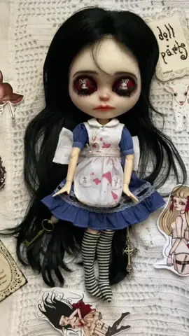 Alice Liddell with her normal outfit 🗝️🕯️🫀🖤 i loved making this commission, i think she turned out so pretty, im currently taking orders if you guys are interested! My ig is @ dollblo0dd  #blythe #blythedoll #customblythe #customblythe #customblythedoll #dollartist #ooakdoll #ooakblythe #southerngothic #alicemadnessreturns #americanmcgeesalice 