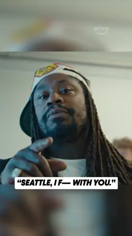 Marshawn Lynch got emotional talking about Seattle 💚 #nfl #beastmode #seahawks #football