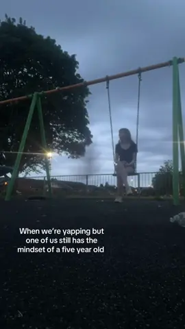 @Mais ꨄ  there’s something wrong with me I swear 💔💔 #fyp #funny #relatable #repost #xyzba #besties #blowthisup @NicoM @Soph💗 @candy @Rubyrosexx @ˡⁱˡˡⁱ @𝐦𝐚𝐢𝐬 ౨ৎ @fifi.cmcx 