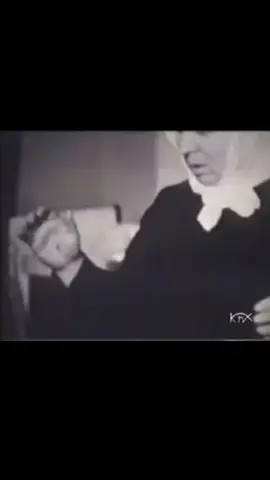 Estasi ❤️‍🔥🗡️ rarissimi filmati delle estasi della mistica Therese Neumann vedere Gesù e Maria/ Rare footages of the Mystic Therese Neumann in ecstasy seeing Jesus and Mary #jesuschrist #chiesacattolicaitaliana #gesucristo #verginemaria #spiritosanto #cattolici #gesu #dio #preghiera #misticismo #katholisch #katholischekirche #jesuschristus #muttergottes #thereseneumann #catholic #catholicchurch #jesusisking #virginmary #mothermary #saints #eucharist #mysticism #stigmata #thereseneumann #jesuslovesyou #catholicism #christianity #christianitytiktok #fyp 