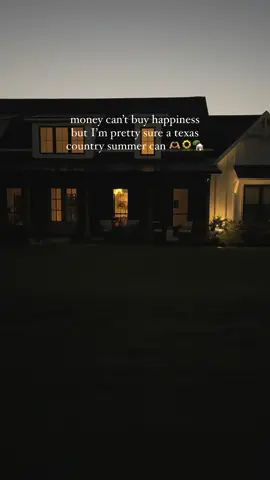 Money can’t buy happiness… but a Texas country summer comes close. Farmers markets, afternoon swims, and warm nights that feel like they never end 🌞🌻🏊‍♀️ #TexasSummerVibes #CountryLiving #FarmersMarketHaul #BackyardChill #smalltownlife 