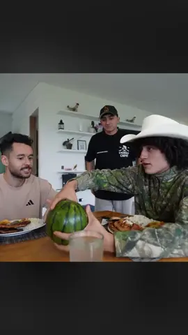 Si esto es un Aguacate yo soy Goku Ultra Instinto 🍉🥑 @BORREGO 