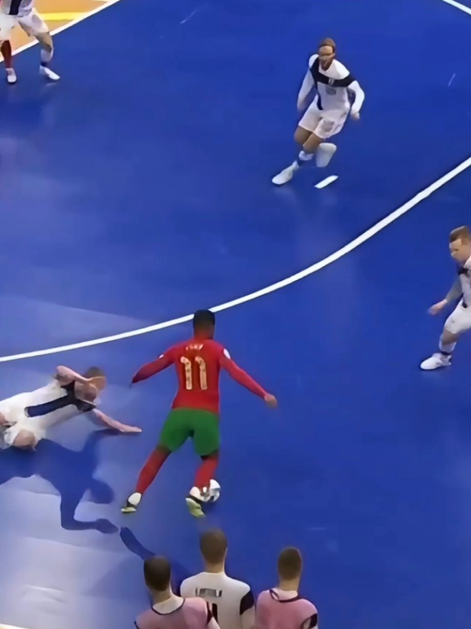 Isso Aqui é FUTSAL RAIZ 😤😤 #futsal #skills #fyp 