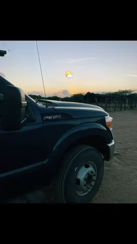 😍🌤️#vallenato #betozabaleta #pueblo #superdutyford #superduty350 #paratii #guajiracolombia 