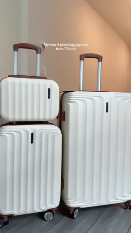 This 4 peice luggage set is PEEFECT!!🤩I cannot wait to take these on my trip next week!! #luggage #uuh #uuhluggage #4pieceluggageset #luggageset #packing #traveltok #vacationmode #travel #luggageset #tiktokshopmademebuyit #ttshop 