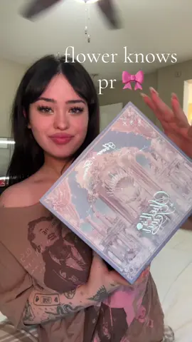they are adding free item bundles to purchases rn!!! 🤍🤍 #flowerknows #flowerknowsmakeup #makeup #prunboxing #makeuphaul #flowerknowsglobal 