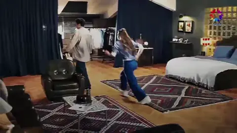 Amo as partes engraçadas deles me divirto😂😁🫠 #ocantodopassaro #yalicapkini #feritkorhan #afrasaraçoğlu #seyfer #melhorcasal #rude #fypppppppppppppp #viral #mertramazandemir #afrasaraçoğlu #afram 