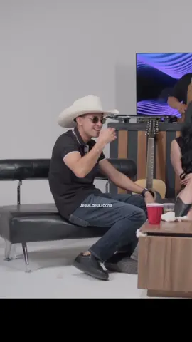 El chats se paso de vga 😂😂#elchats #tonyaguirre #trakashdsptm #podcast #mexico #chiste #cowboy 