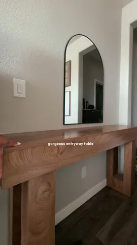 gorgeous entryway table (:  #tiktokshop #tiktokshopcreatorpicks #entryway #entrywaytable #cozyathome #modernhome #consoletable #homedecor 