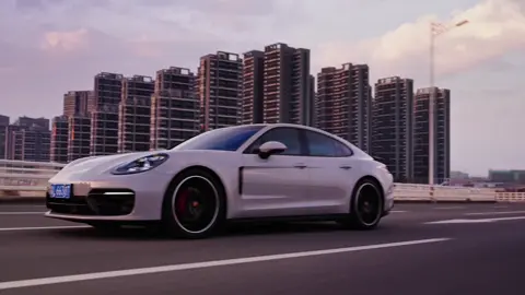 Sặn xe cho năm học mới nhé các tân sv #autochuf #supercar #xuhuong #fyp #xehay #porsche #panamera 