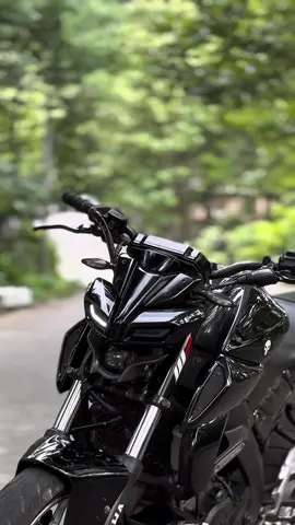 🖤🤌🏻🙌 • • • • • • #newone #foryou #trending #wairal__video #helena #1millionaudition #creatorsearchinsights #mt15lover #lol #foryoupage #fyp #bikelife #tiktok #sound #lyrics #500kviews #mt5 #wiralvideo #CapCut #fyppppppppppppppppppppppp 