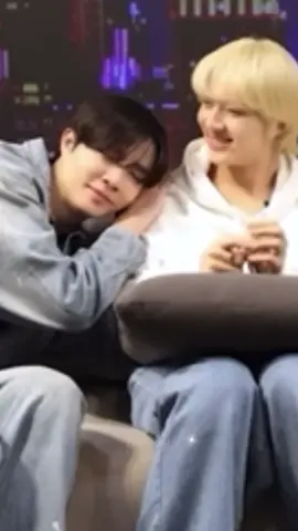 sooo cute so sweet 🥹🥹🥹❤️❤️❤️❤️ #NuNew #ZeePruk  #NanaNu #Zunshine #ZeeNuNew #ซนซน