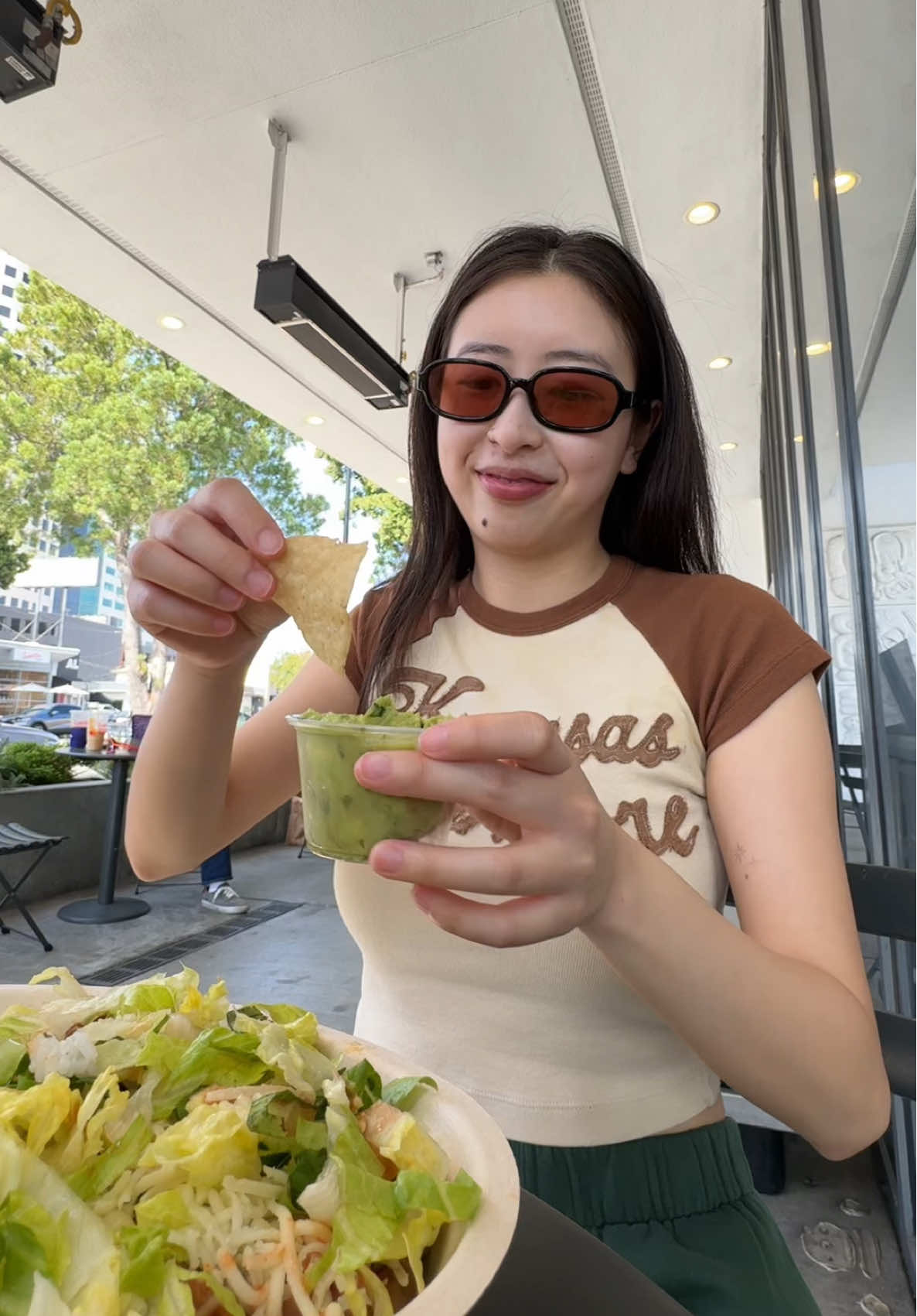 happy friday 13th!! it’s actually a cursed day for me but at least this time i didn’t pass out at a harry styles  show 😭 @Chipotle #chipotle #chipotlesponsorme #chipotlebowl #chipotlehacks #fridaythe13 #losangeles #diml 