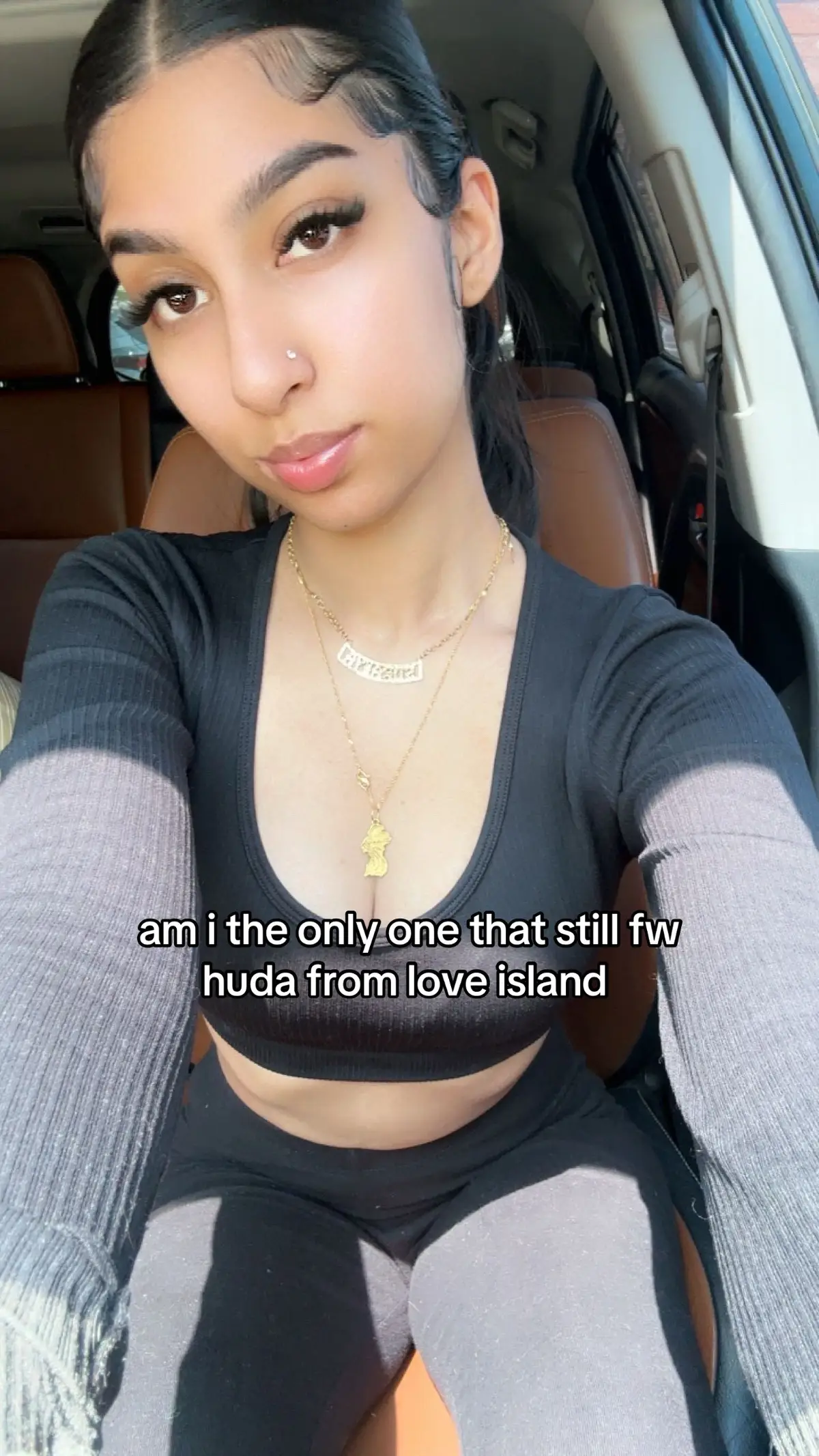 not understanding all the hate #trending #viral #huda #hudaloveisland #loveislandusa #soraiyaamber 