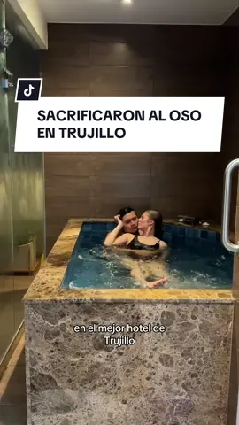 Viajamos a Trujillo porque el oso ganó un sorteo 🤭  Nos quedamos en @Rado Hoteles con desayunos buffet, ruta de spa y habitaciones muy amplias y cómodas 🤍 #fyp #peru #parati #masha #rusaconcalle #mashayeloso #Vlog #humor 