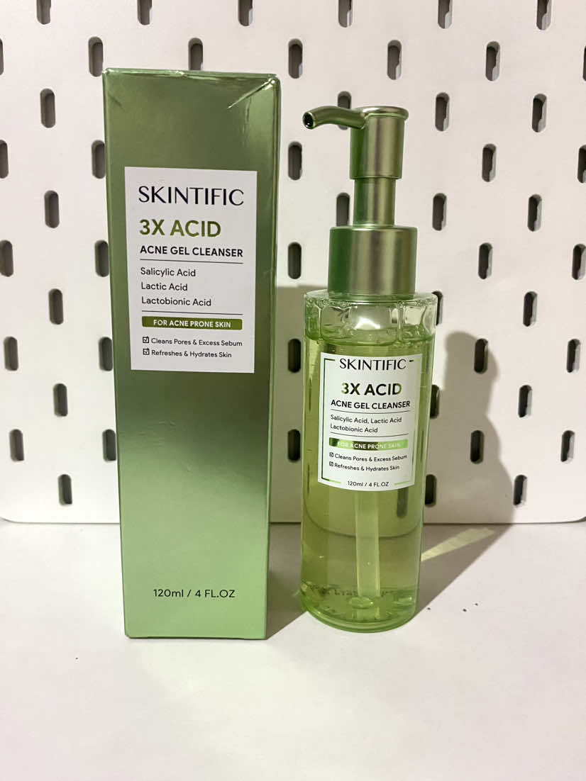 move face cleanser ke si ijo ini💚 dan ternyata pilih facial cleanser juga harus tepat and the result suka banget karna ga bikin kulit ketarik😻🫶🏻 #gelcleanser #skintific #skintificid #skintificgelcleanser #salicylicacidcleanser #gentlecleanser 
