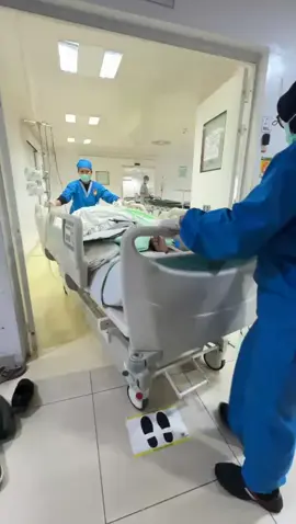 akhirnya adek ipar ku di operasi juga di kepala ada penyumbatan darah di kepalanya 