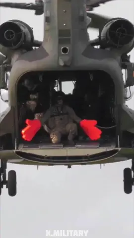 Incredible Chinook Maneuverability: You won’t believe it !!! #aviation #tiktokusa #usa🇺🇸 