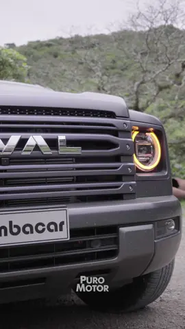 La segunda generación del Haval H9 llegó a Costa Rica con espacio para 7 pasajeros, tracción 4x4 con reductora y bloqueos de diferencial delantero y trasero, además del nuevo motor 2.4 turbodiesel con 181 caballos de fuerza y 480 Nm de torque. Incorpora pantalla multimedia de 14.6” con conectividad Apple CarPlay y Android inalámbrica y asistencias activas a la conducción ADAS