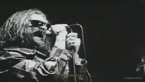 alice in chains - man in the box (live at moore theatre 1990) #aliceinchains #maninthebox #laynestaley #jerrycantrell 