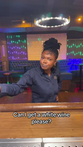 The only way to serve white wine🌚👀🤣😉  Also the drop of the glass wasn’t planned, but too funny not to post🤣🕺 #beatone #beatonebirmingham #beatonebars #beatonebartenders #singing #birmingham #dancing #trend 