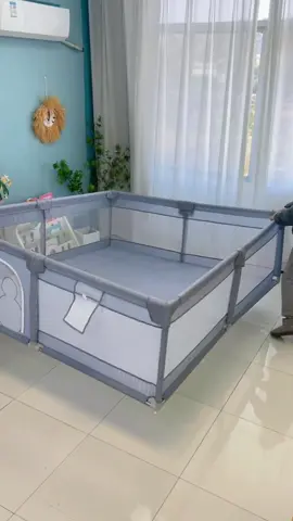 Chuồng chơi trẻ em này được thiết kế đặc biệt cho trẻ sơ sinh. Có thể dễ dàng phân chia khu vực vui chơi độc lập tại nhà, cho phép trẻ em chơi, leo trèo và chạy theo ý thích. Đây là công cụ tuyệt vời để các bà mẹ chăm sóc con mình.#chuongchoitreem #baby #tiktokshop #sanphammevabe #sanphamdanhchotreem 