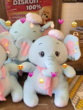 Lucuu bgt si kamuuu🤏🏻🐘😭 #bonekalucu #anakgajah #masukberandafyp 