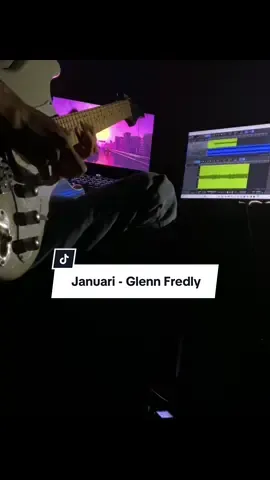 Januari - Glenn Fredly🎸 #januariglennfredly #covergitar #januariglenncover #glenfredly #foryoupage #deep #xyzbca #fyp #4u #masukberandafyp #masukberandamuu 